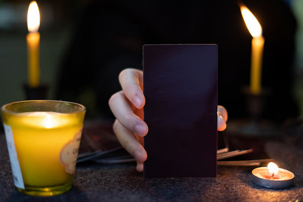 gypsy fortune tellers are predicting horoscopes customers using predictive gypsy cards 40919 1054